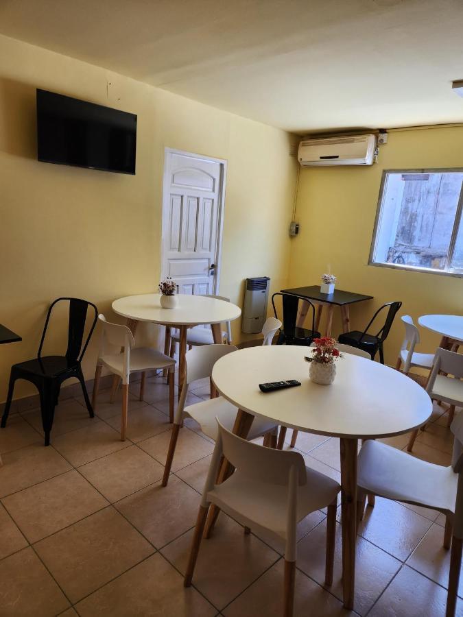 Petit Balcarce Salta Hotel Buitenkant foto