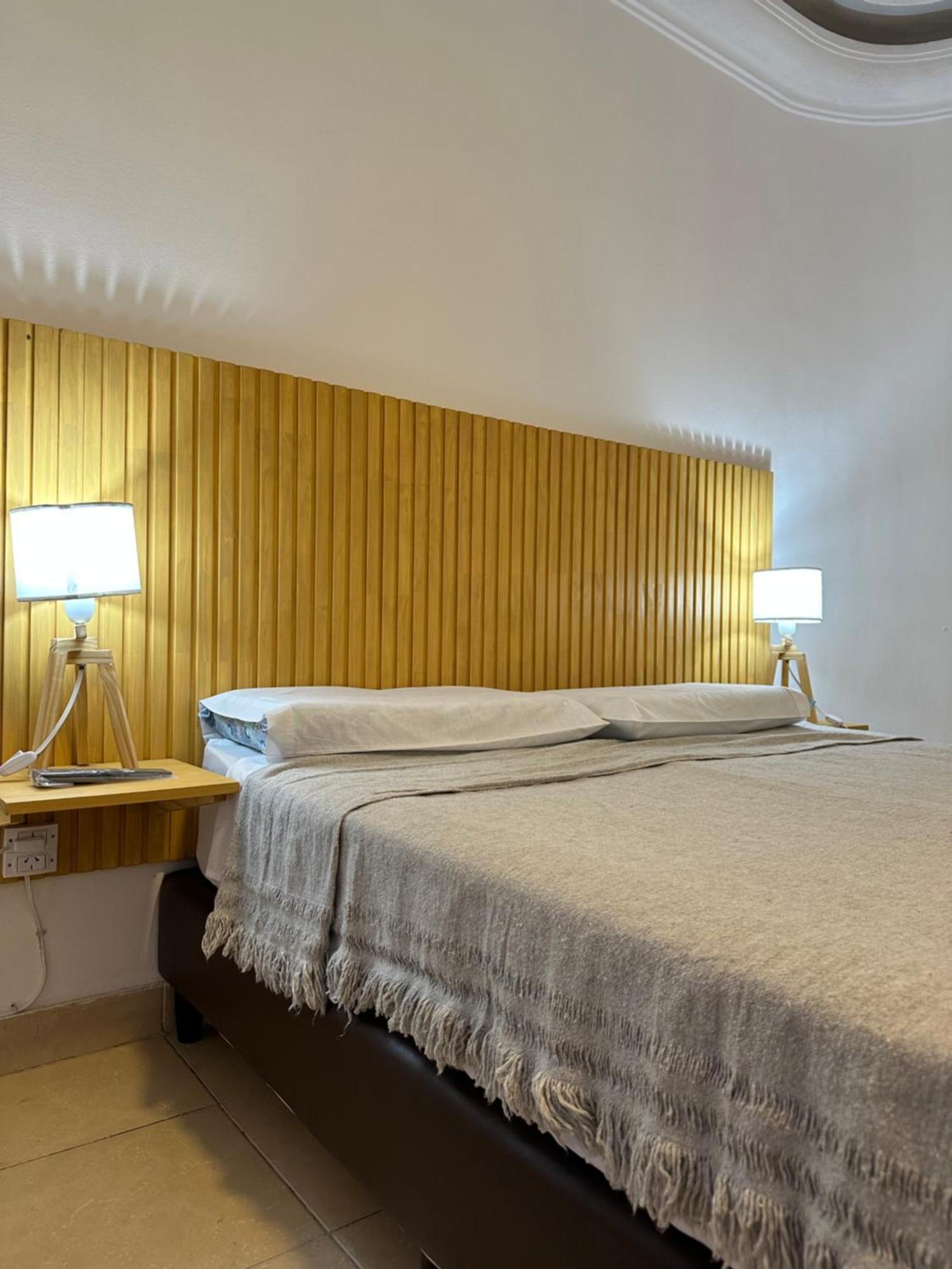 Petit Balcarce Salta Hotel Buitenkant foto